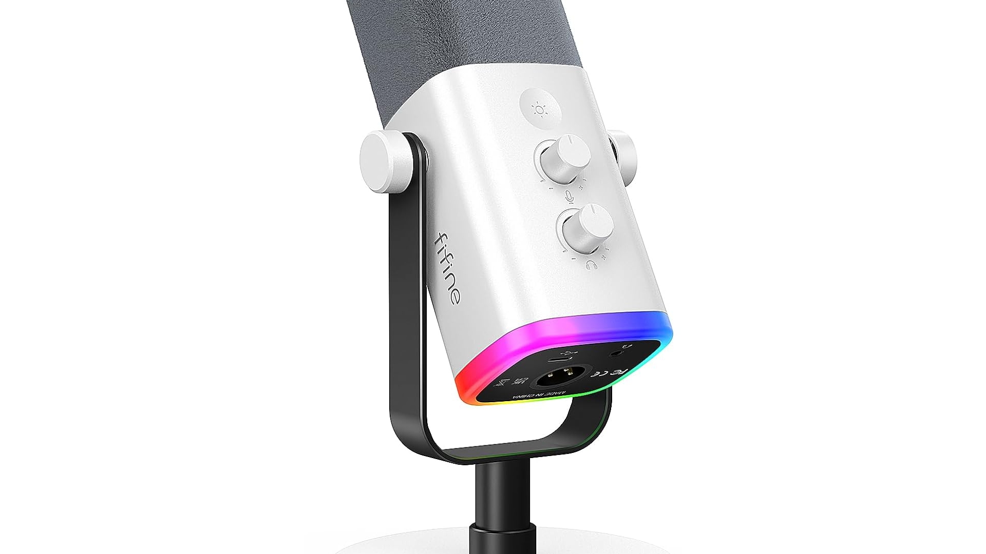 FIFINE AM8 em oferta: o microfone gamer RGB com áudio profissional com melhor custo-benefício